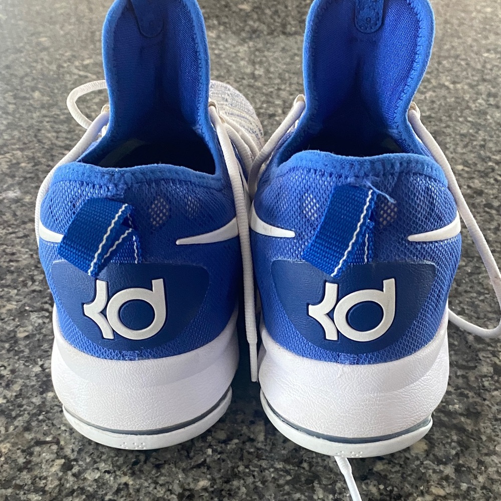 Men’s KD Blue and White Basketball Shoes Sz. 11